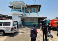 Garis polisi terpasang di lokasi penemuan mayat pria terborgol di Kendal