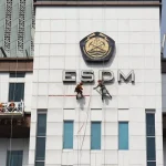 Menteri Koordinator Hilirisasi dan Transisi Energi Bahlil Lahadalia bertemu Menteri PKP Maruarar Sirait di Kantor