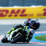 Pebalap MotoGP beraksi di lintasan Sirkuit Mandalika
