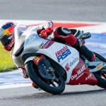 Pembalap Indonesia Veda Ega Pratama bersaing ketat dengan Hakim Danish di Moto3 2026