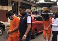 Polisi mengamankan pasangan mahasiswa pelaku pembuangan bayi di Kalasan Sleman.