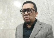 Wakil Ketua Umum Partai Golkar Ahmad Doli Kurnia memberikan keterangan pers di Kompleks Parlemen